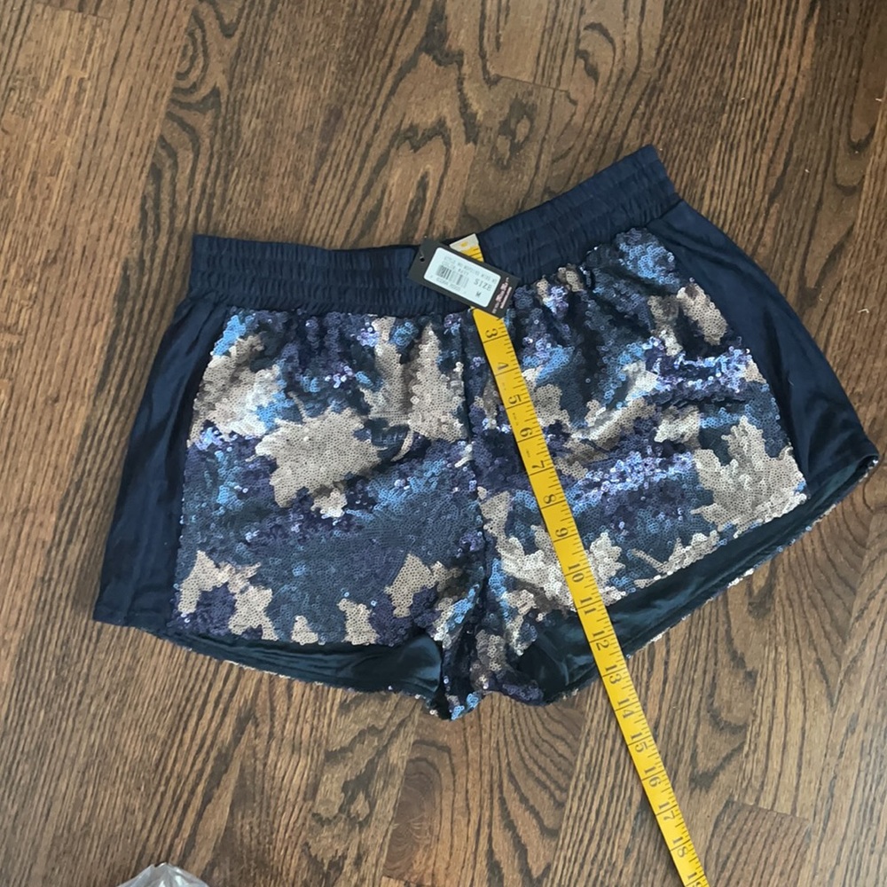 Miss Me Sequin Shorts - Picture 8 of 9